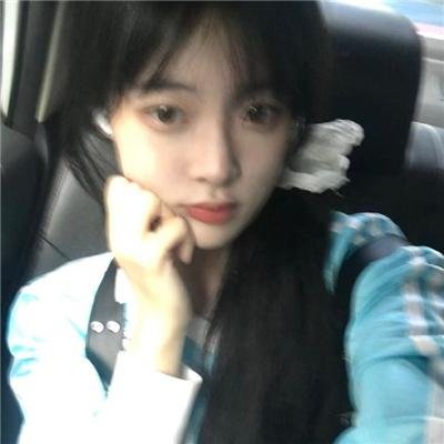 玉湖裸女